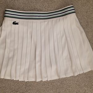 Lacoste Women's White Pleated Mini Skirt. New Without A Tag.